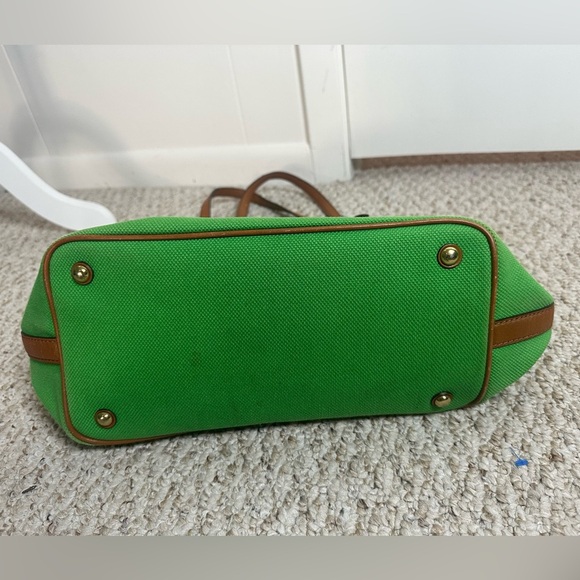 Michael Kors Green Tote Bag - Picture 5 of 9